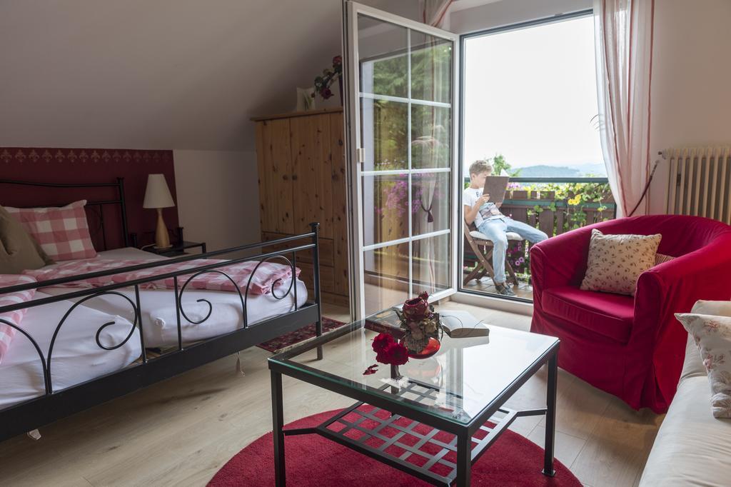 Privatzimmer Haring Kitzeck im Sausal Exterior foto